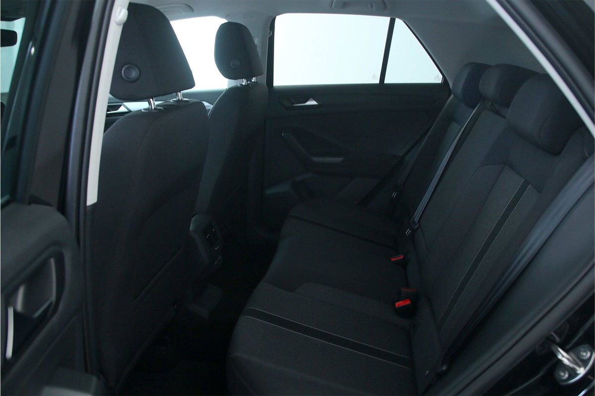 Volkswagen T-Roc 1.0 tsi Edition 115cv (8)