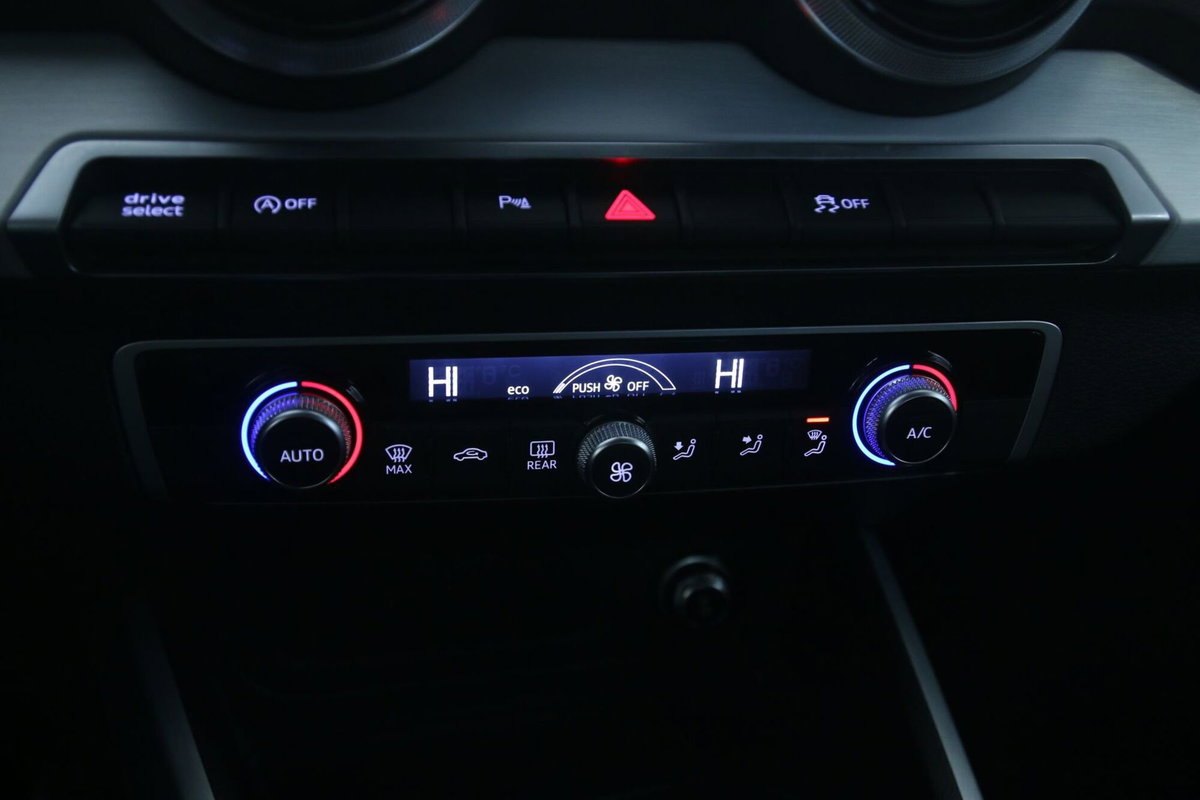 Audi Q2 Q2 35 TDI quattro S tronic S line Edition (20)
