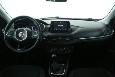 Fiat Tipo Station Wagon Tipo 1.6 Mjt S&S SW Lounge (9)