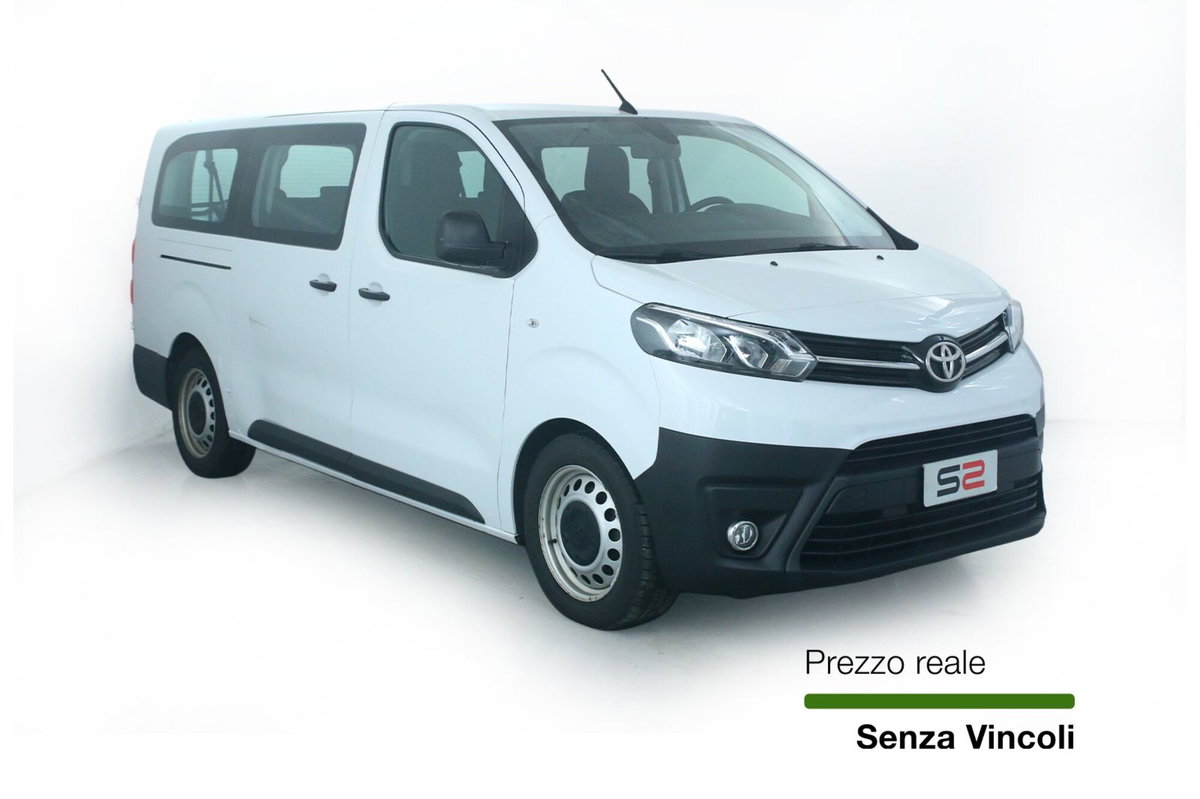 Toyota Proace Verso Verso 2.0D 150 CV L2 D Executive (3)