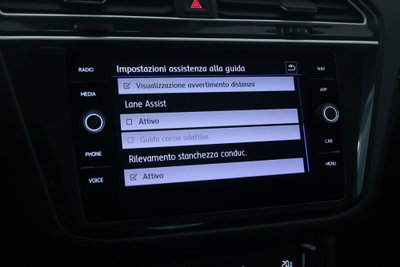 Volkswagen Tiguan Allspace 2.0 TDI SCR DSG 4MOTION R-Line (19)