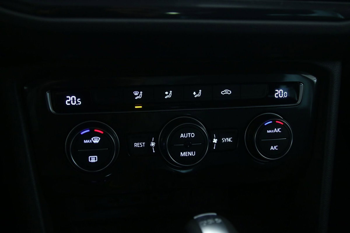 Volkswagen Tiguan Allspace 2.0 TDI SCR DSG 4MOTION R-Line (20)