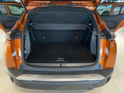 Peugeot 2008 BlueHDi 130 S&S EAT8 GT Line (18)