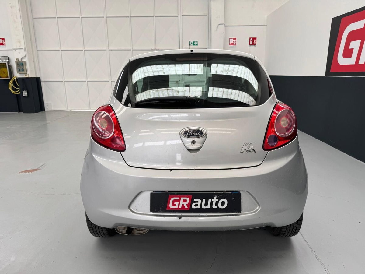 Ford Ka 1.2 8V 69CV Titanium (6)