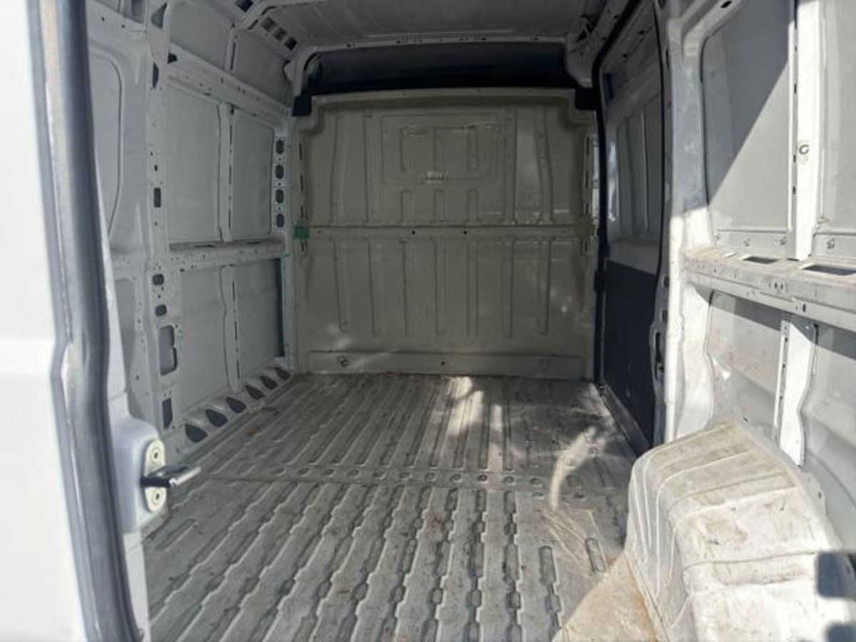 Fiat Ducato Furgone Vetrato 33 MH2 2.2 mjt3 140cv  serie 8 (12)
