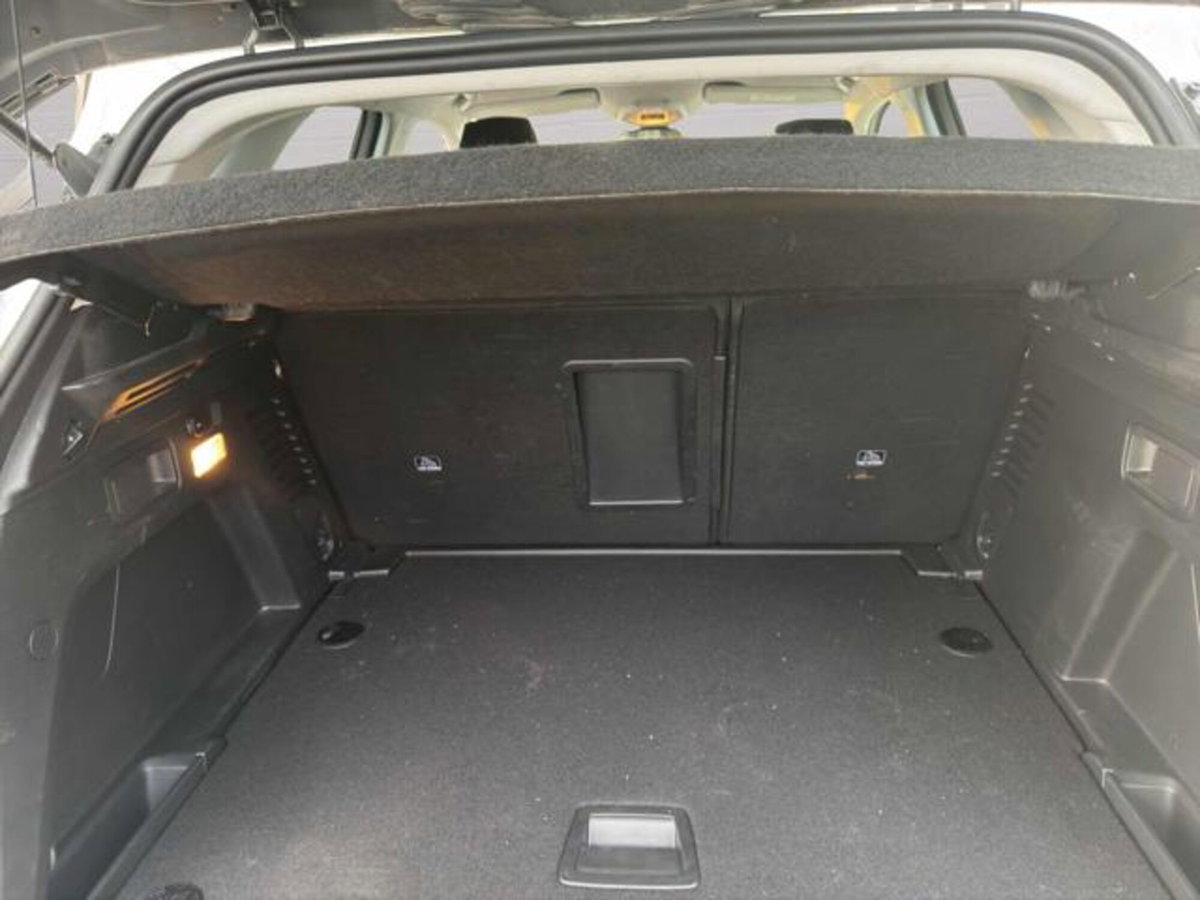 Peugeot 3008 BlueHDi 130 S&S Active (12)