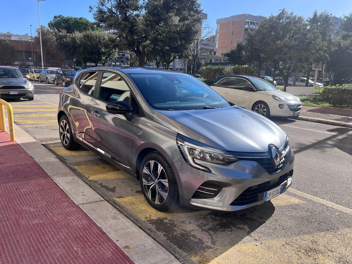 Renault Clio Blue dCi 100 CV 5 porte Evolution (3)