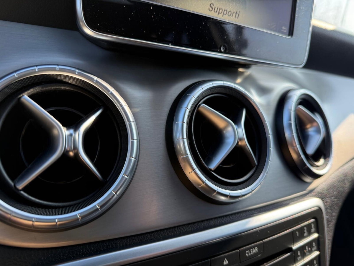 Mercedes-Benz CLA 220 d 4Matic Automatic Premium (17)