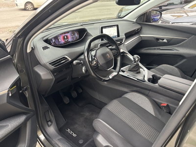 Peugeot 3008 BlueHDi 130 S&S Crossway (10)