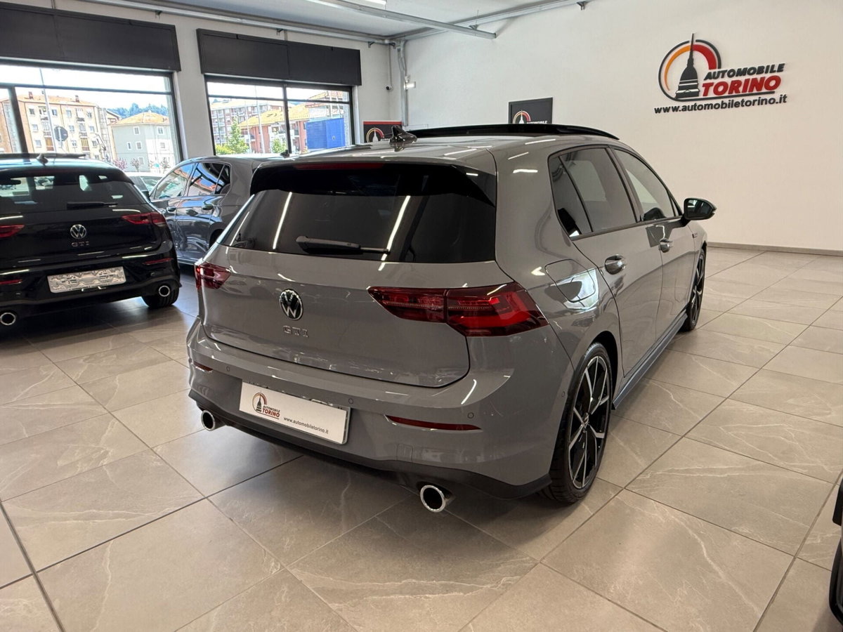 Volkswagen Golf 2.0 TSI GTI DSG (4)