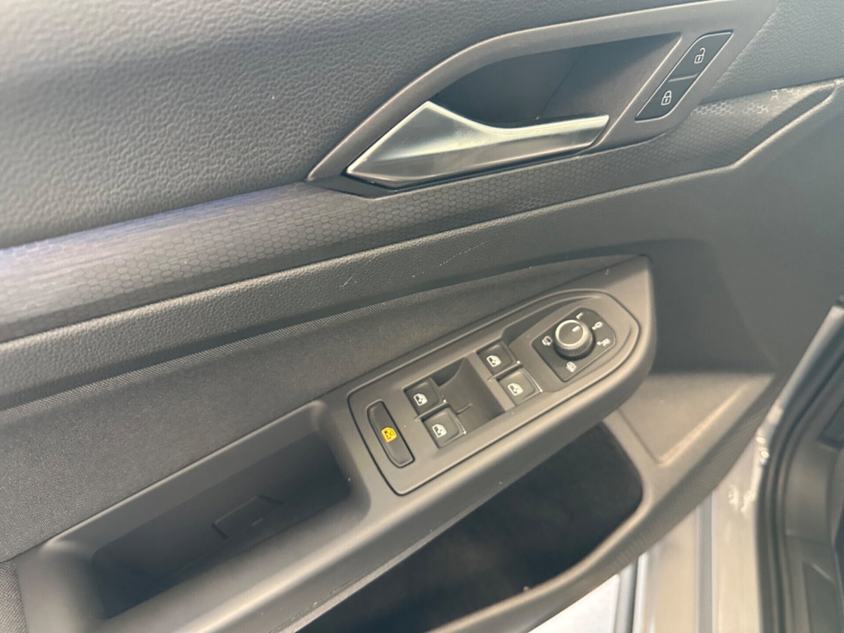 Volkswagen Golf 2.0 TSI GTI DSG (10)