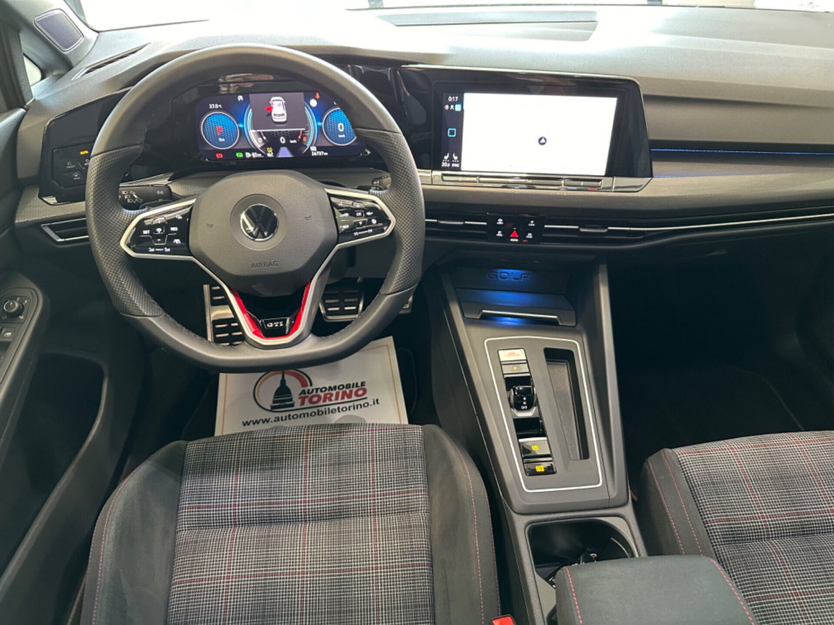 Volkswagen Golf 2.0 TSI GTI DSG (8)