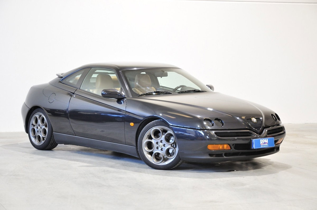Alfa Romeo Gtv 2.0i V6 turbo cat (16)