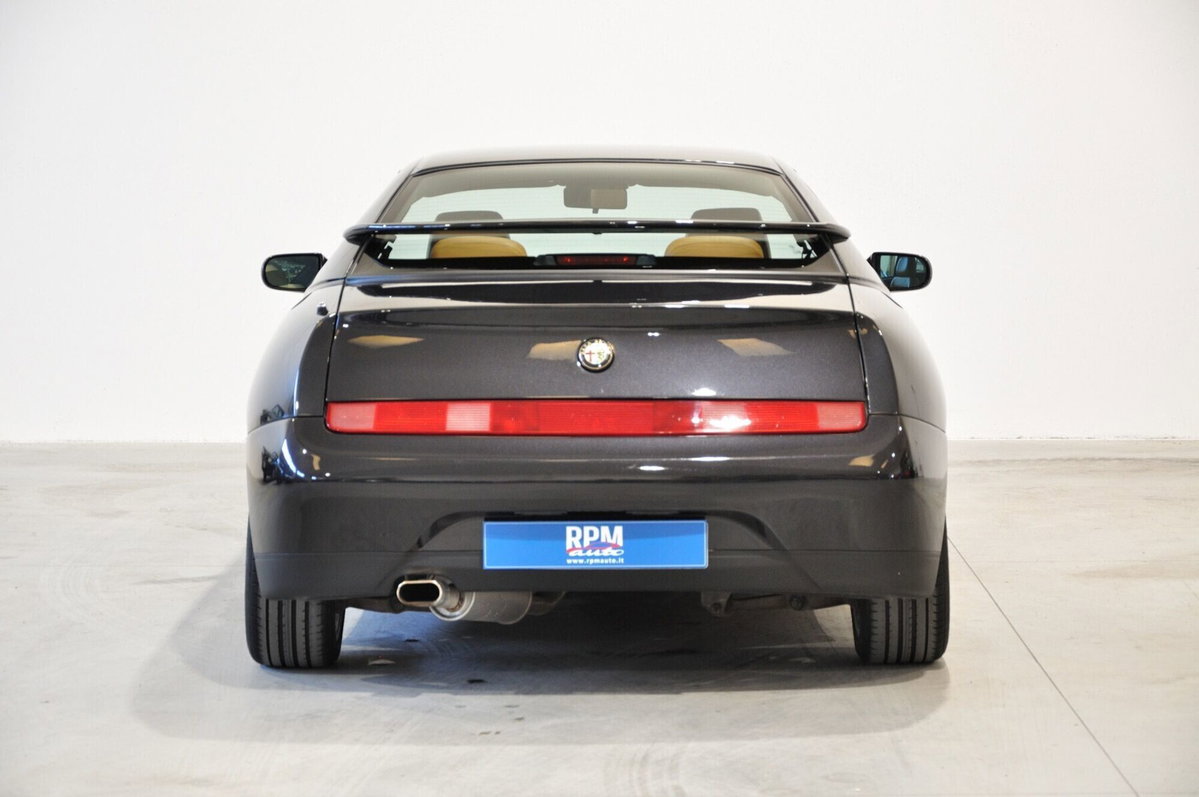 Alfa Romeo Gtv 2.0i V6 turbo cat (6)