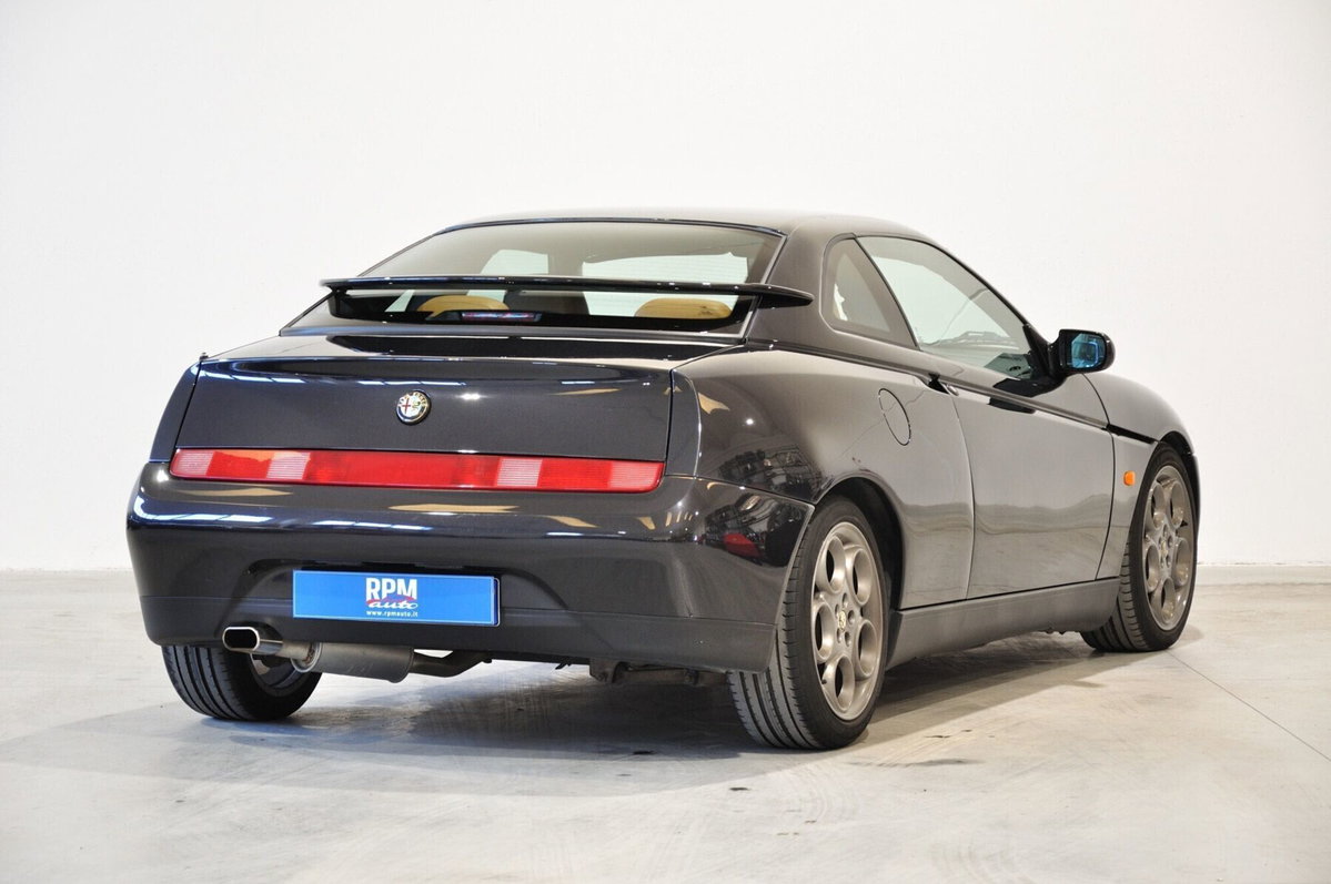 Alfa Romeo Gtv 2.0i V6 turbo cat (7)
