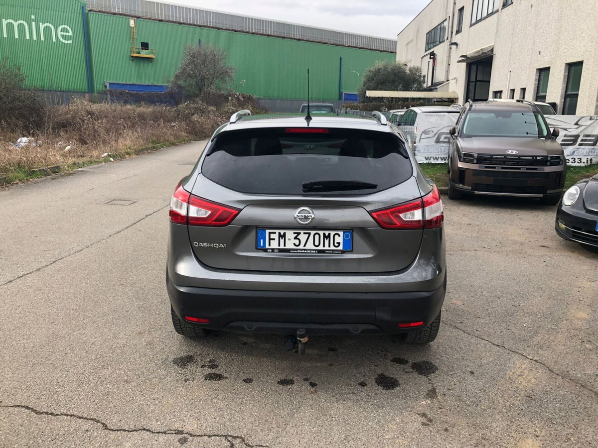 Nissan Qashqai 1.6 dCi 2WD N-Connecta (5)