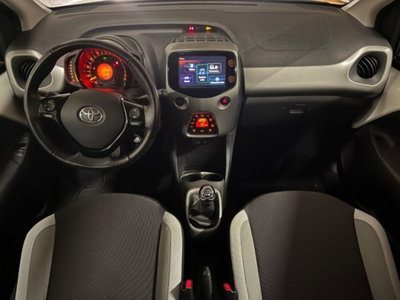 Toyota Aygo 1.0 VVT-i 69 CV 5 porte x-play (4)