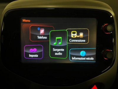 Toyota Aygo 1.0 VVT-i 69 CV 5 porte x-play (9)