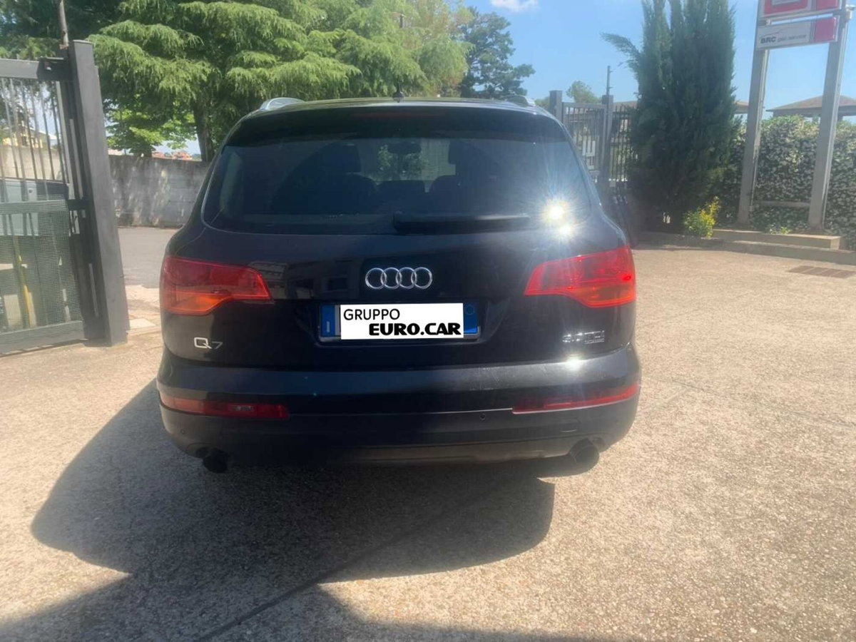 Audi Q7 3.0 V6 TDI 233CV quattro tiptronic Advanced Plus (13)
