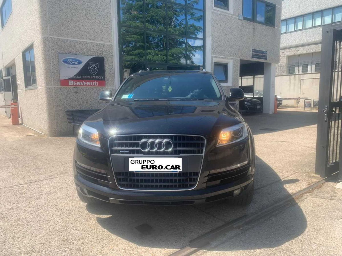 Audi Q7 3.0 V6 TDI 233CV quattro tiptronic Advanced Plus (2)