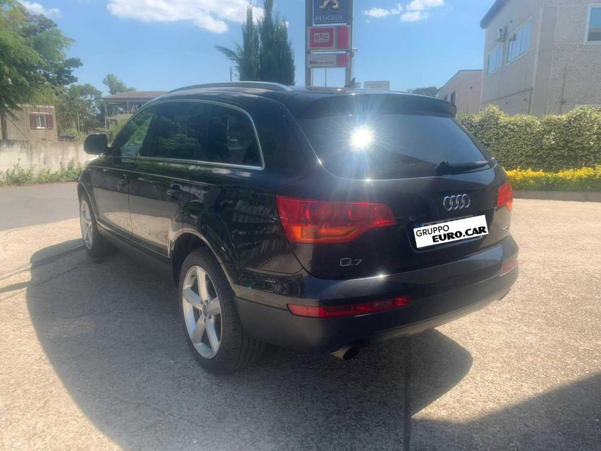 Audi Q7 3.0 V6 TDI 233CV quattro tiptronic Advanced Plus (5)
