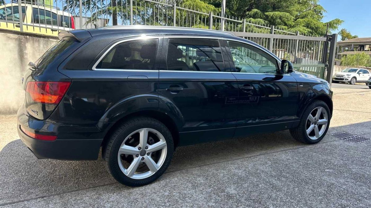 Audi Q7 3.0 V6 TDI 233CV quattro tiptronic Advanced Plus (9)