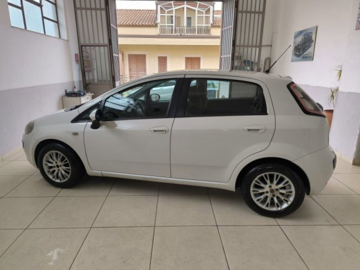 Fiat Punto Evo 1.4 5 porte MyLife EasyPower (3)