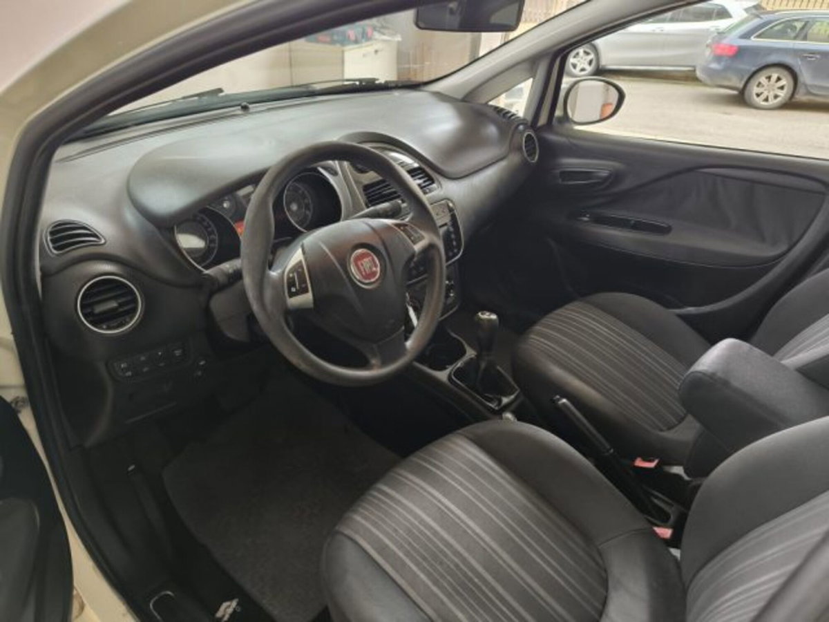 Fiat Punto Evo 1.4 5 porte MyLife EasyPower (5)