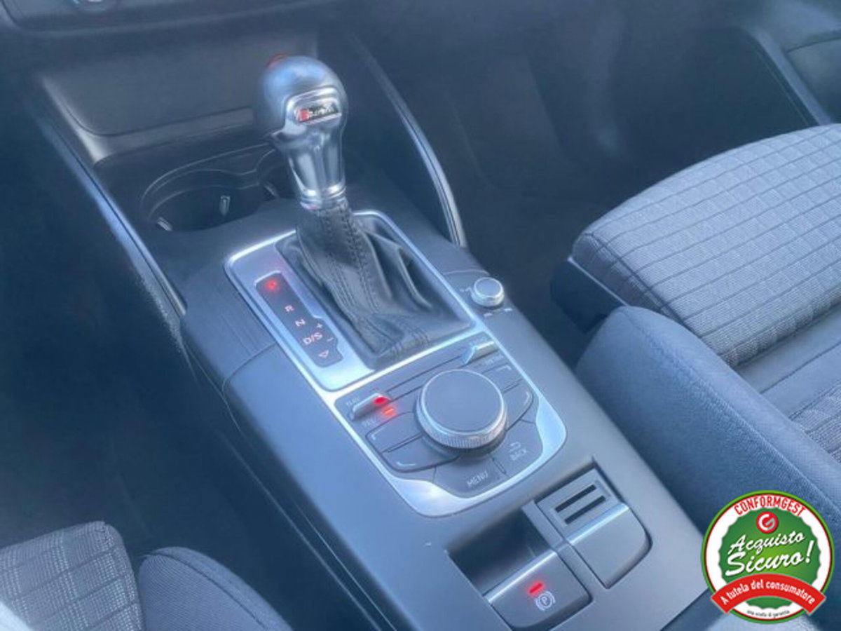 Audi A3 1.6 TDI S tronic Ambition (11)