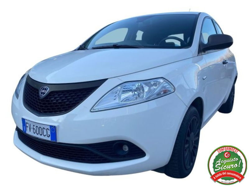Lancia Ypsilon 1.2 69 CV 5 porte Platinum