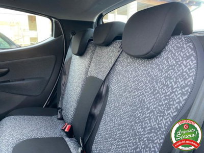Lancia Ypsilon 1.2 69 CV 5 porte GPL Ecochic Gold (5)