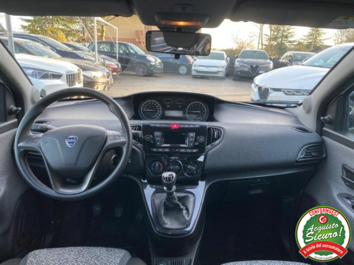 Lancia Ypsilon 1.2 69 CV 5 porte GPL Ecochic Gold (7)