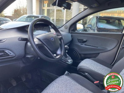 Lancia Ypsilon 1.2 69 CV 5 porte GPL Ecochic Gold (9)