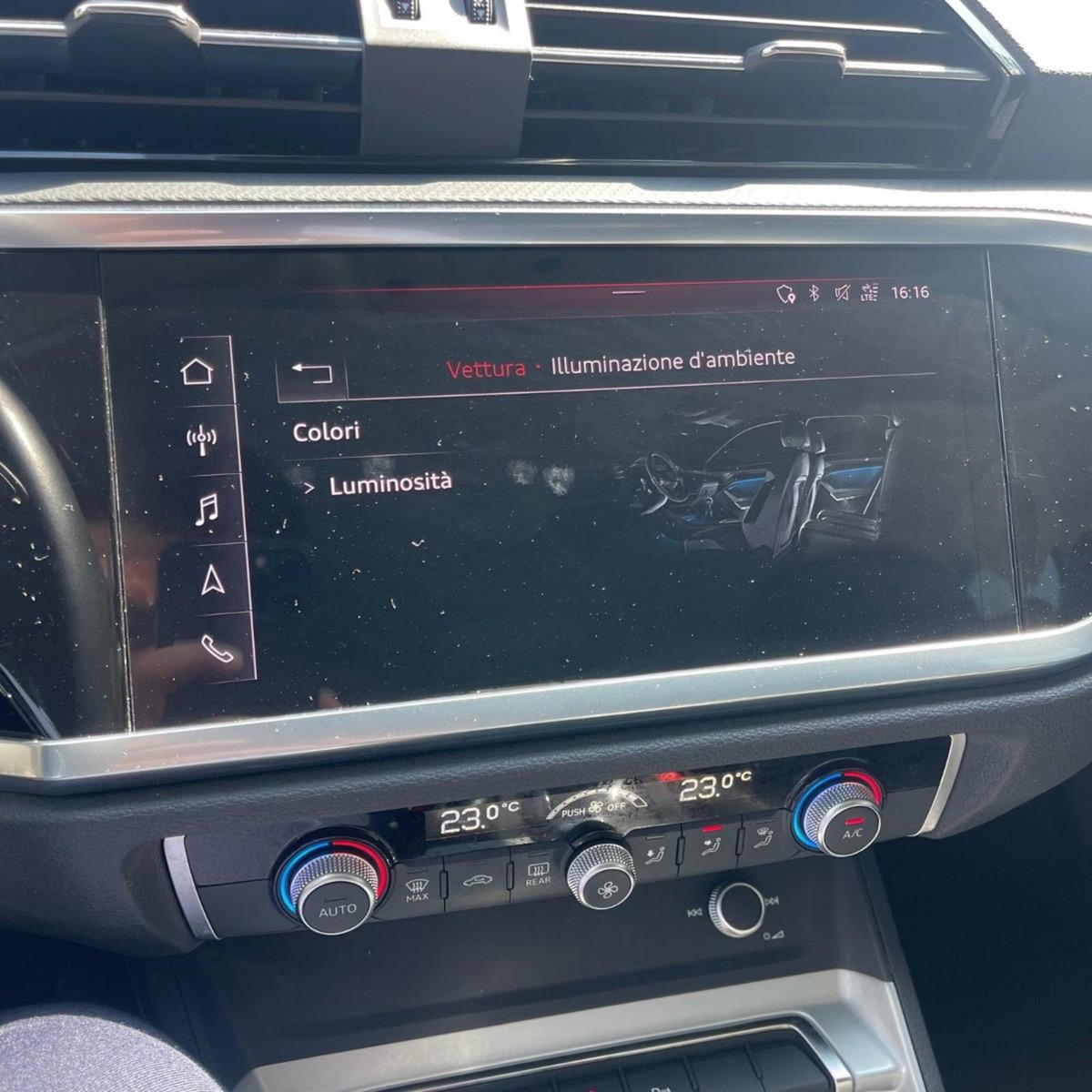 Audi Q3 35 TDI quattro S tronic Business (13)