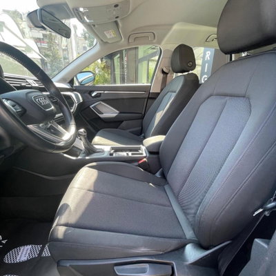 Audi Q3 35 TDI quattro S tronic Business (5)