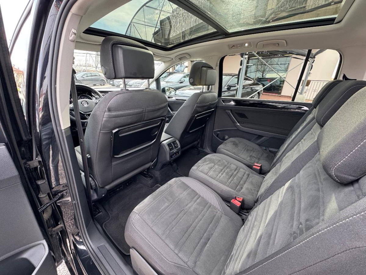 Volkswagen Touran 2.0 TDI 150 CV SCR Highline BlueMotion Technology (13)