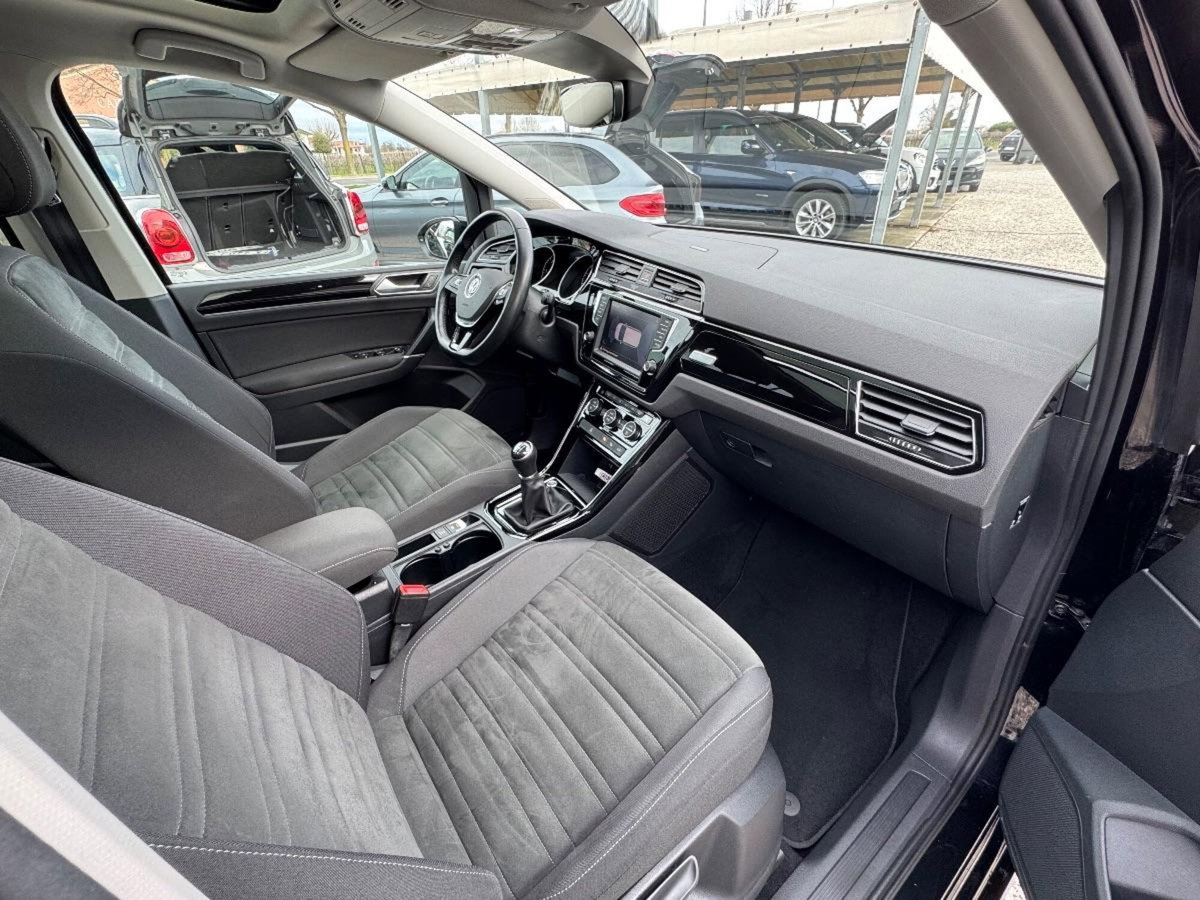 Volkswagen Touran 2.0 TDI 150 CV SCR Highline BlueMotion Technology (14)