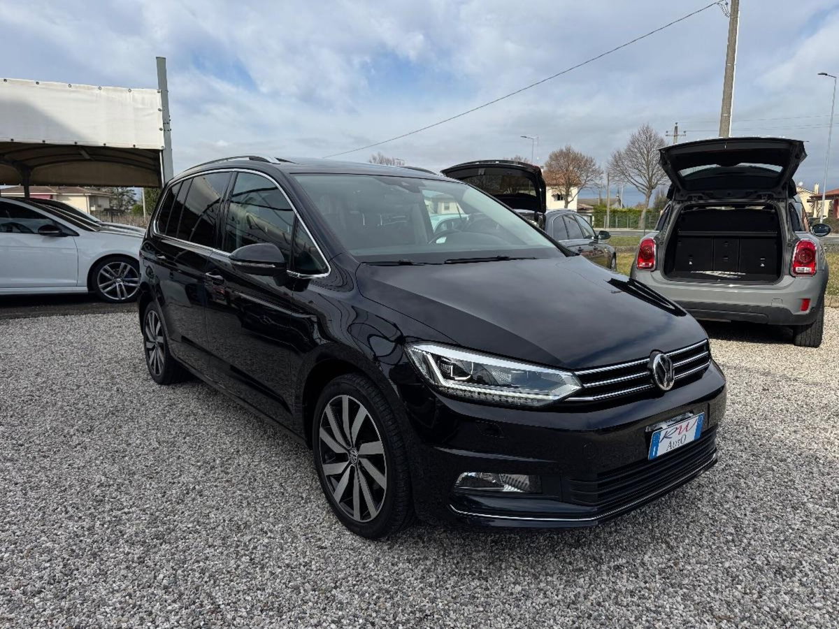 Volkswagen Touran 2.0 TDI 150 CV SCR Highline BlueMotion Technology (2)