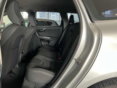 Volvo XC60 D4 Geartronic Business (10)