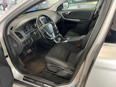 Volvo XC60 D4 Geartronic Business (5)