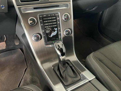 Volvo XC60 D4 Geartronic Business (8)
