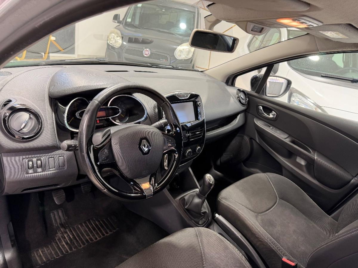 Renault Clio 1.5 dCi 8V 90CV EDC 5 porte Energy (8)