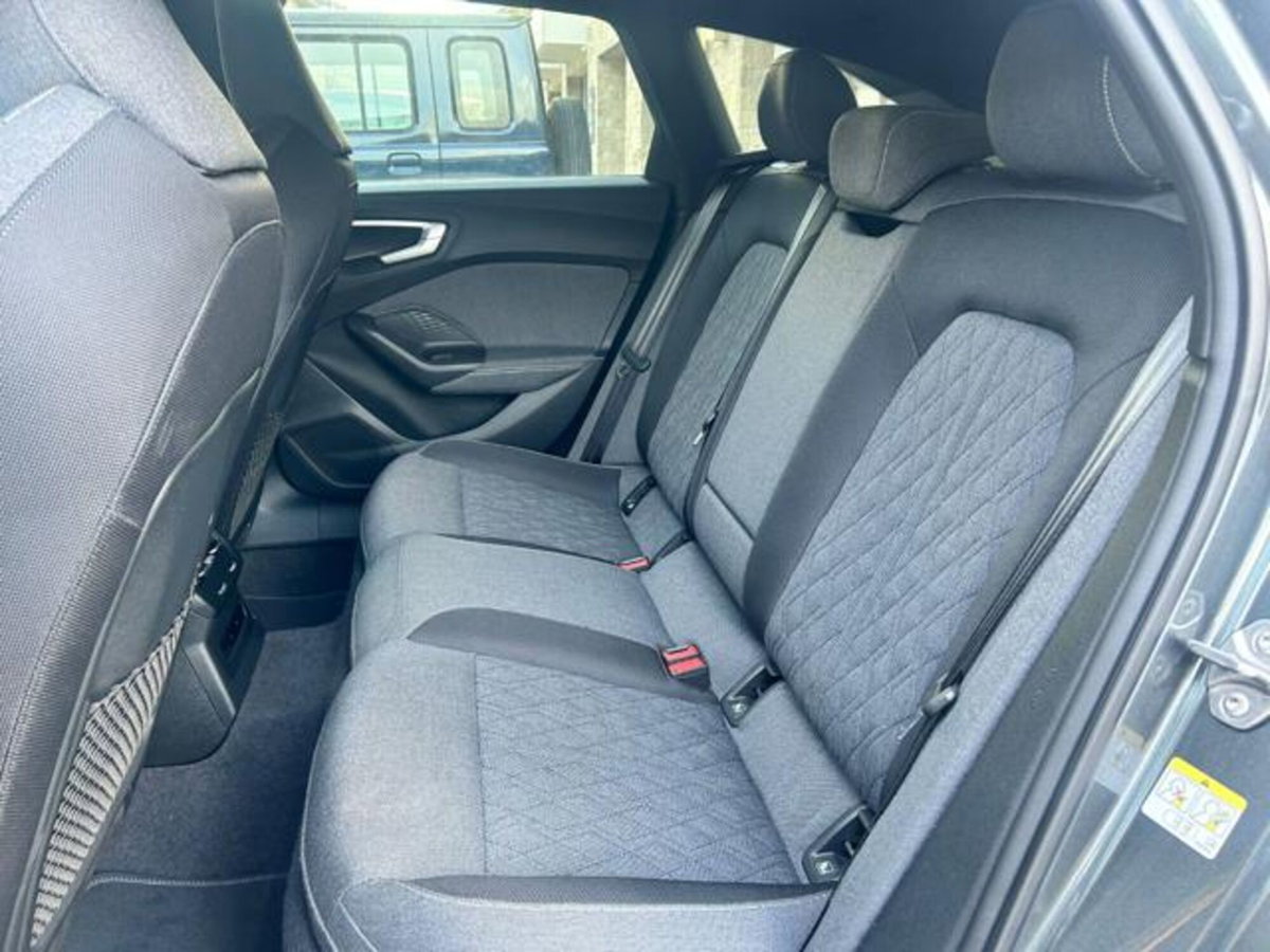 Audi A5 Avant 2.0 tdi mhev+ S line edition 204cv s-tronic (8)