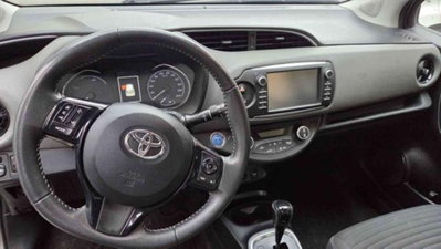 Toyota Yaris 1.5 Hybrid 5 porte Cool (7)