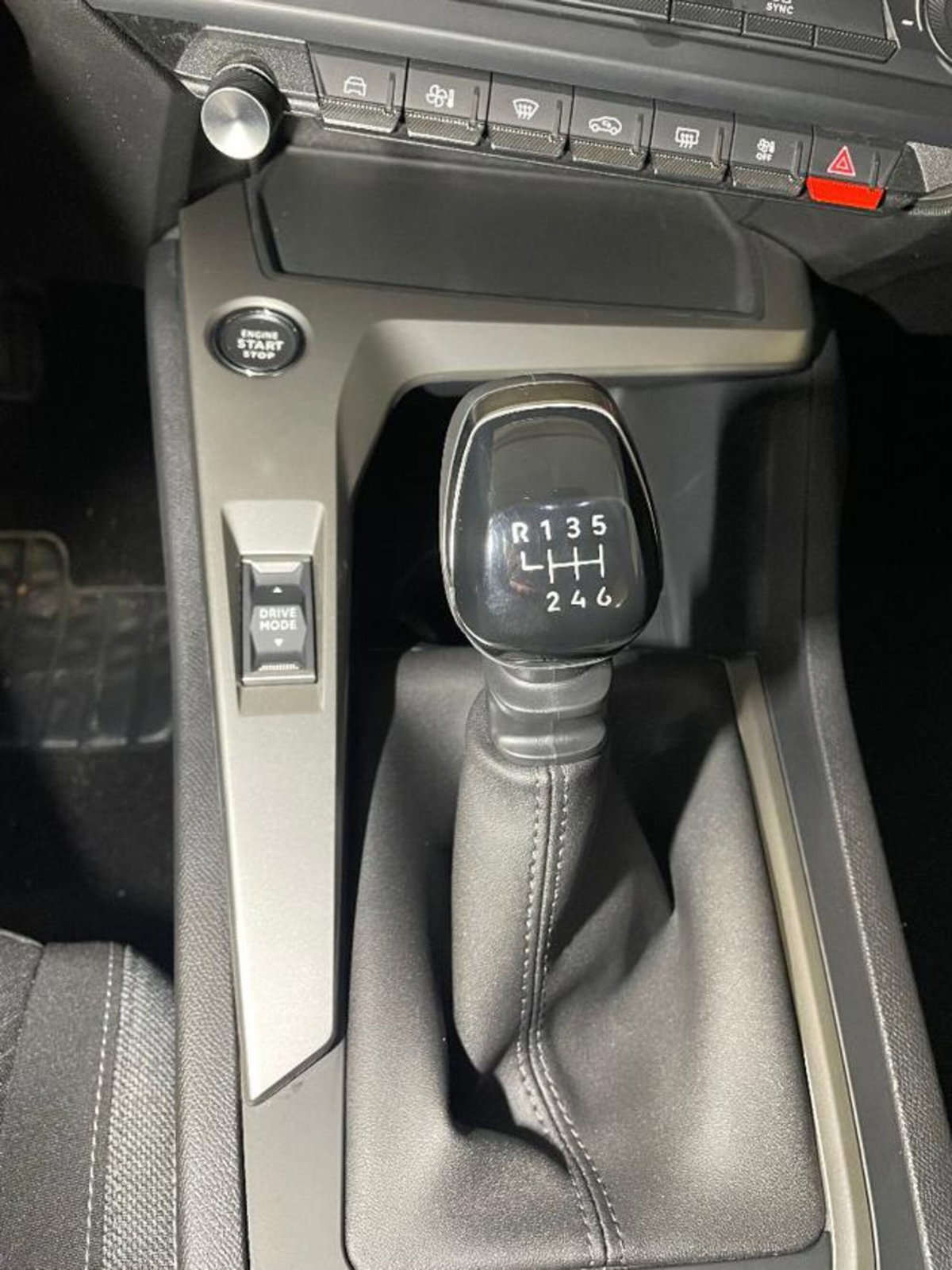 Peugeot 308 SW PureTech Turbo 130 S&S Active Pack (12)