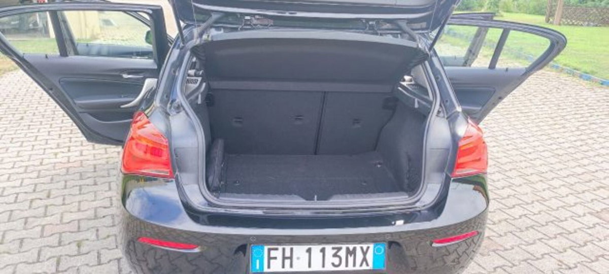 BMW Serie 1 116d 2.0 116CV cat 5 porte Attiva DPF (14)