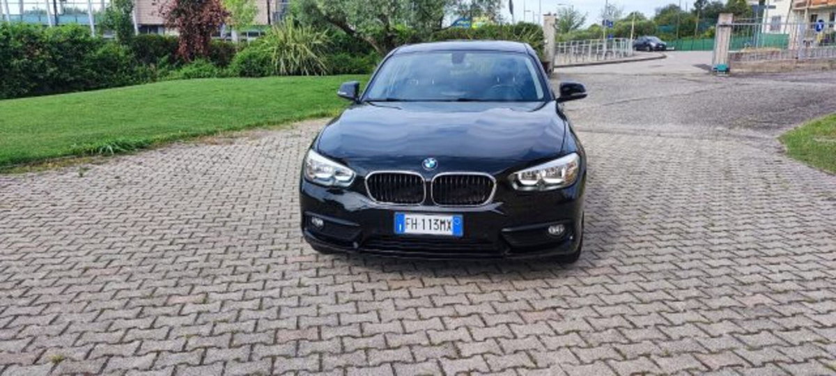 BMW Serie 1 116d 2.0 116CV cat 5 porte Attiva DPF (8)