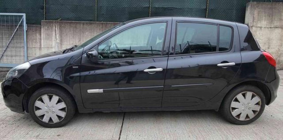 Renault Clio 1.2 16V 5 porte Dynamique (4)