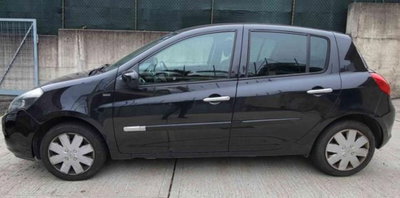 Renault Clio 1.2 16V 5 porte Dynamique (4)