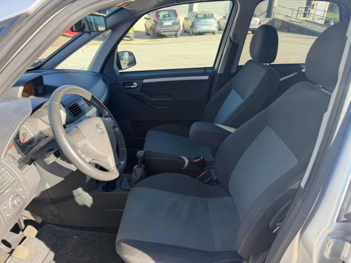 Opel Meriva 1.6 16V Cosmo (10)